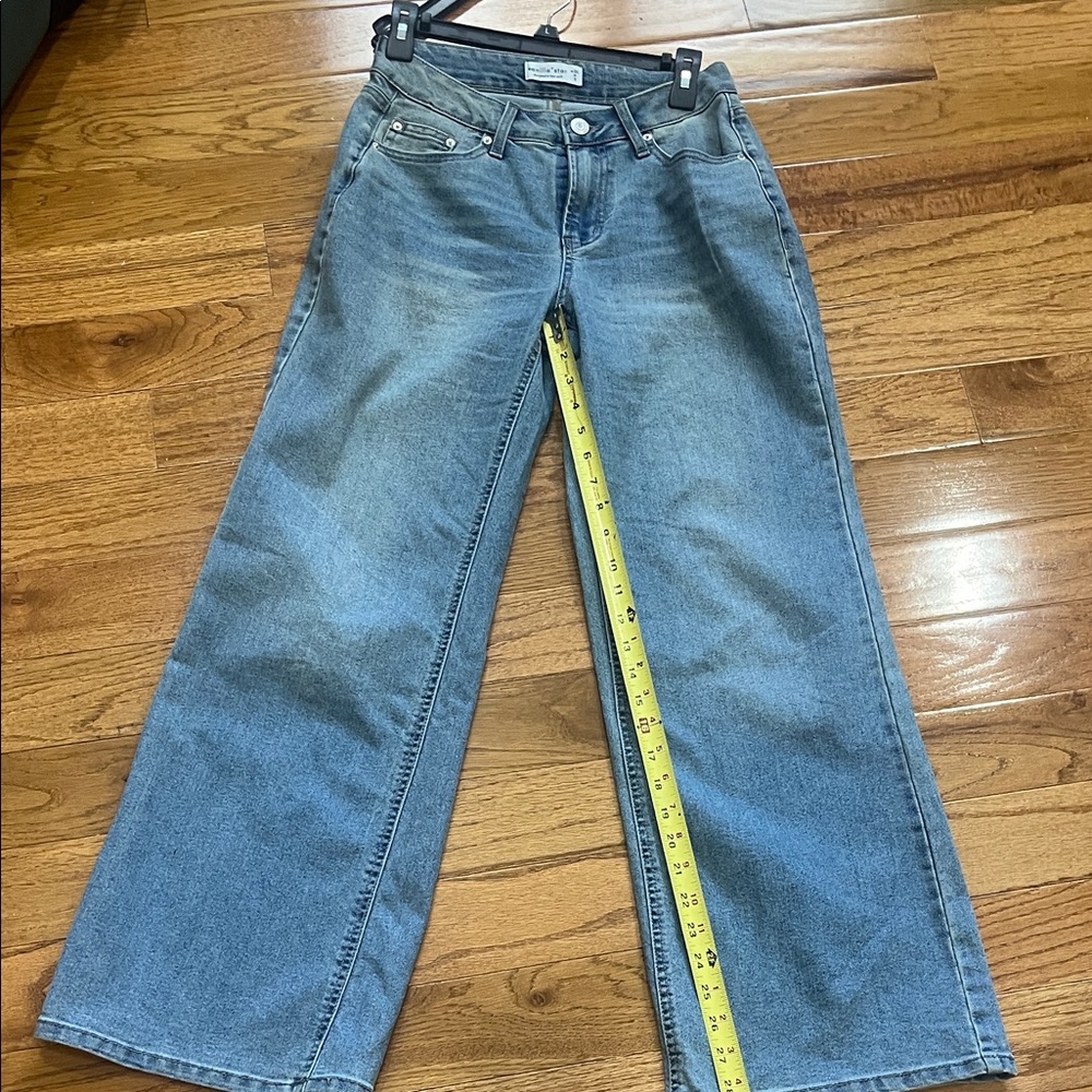 Vanilla Star Light Blue Flare Jeans vanilla star jeans. Size 3/26. Wide legs.